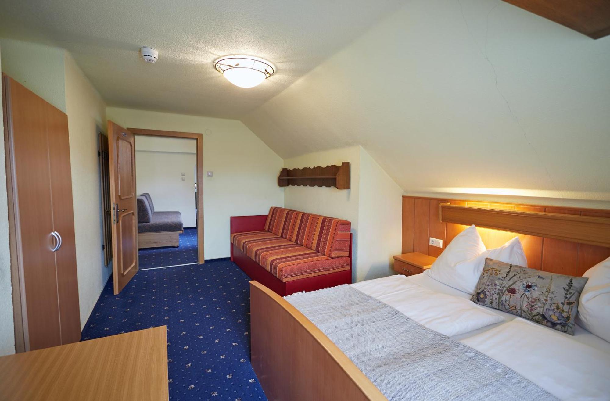 האוס Hotel Gasthof Stenitzer מראה חיצוני תמונה