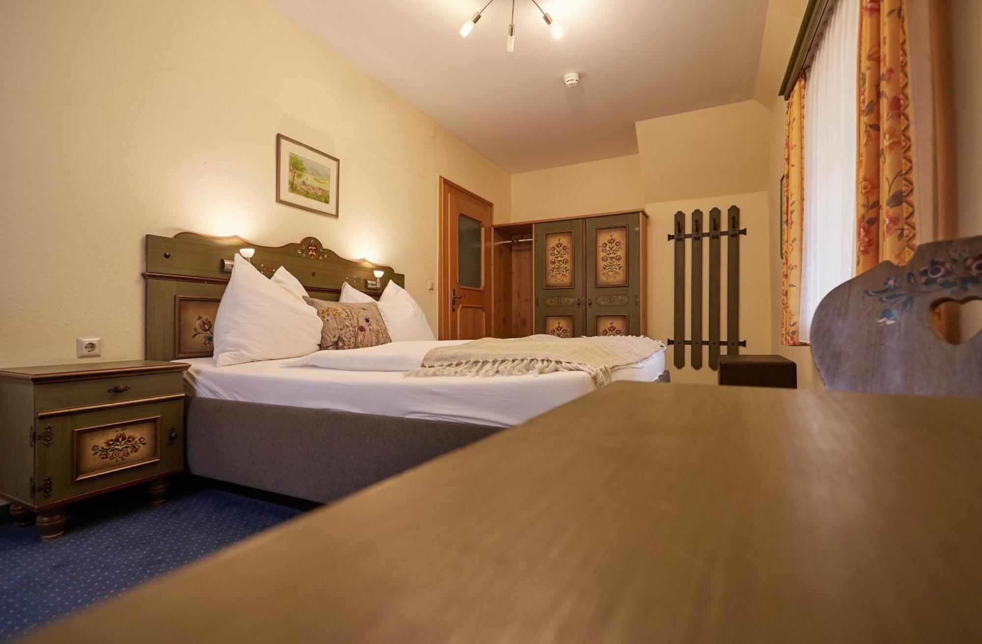 האוס Hotel Gasthof Stenitzer מראה חיצוני תמונה